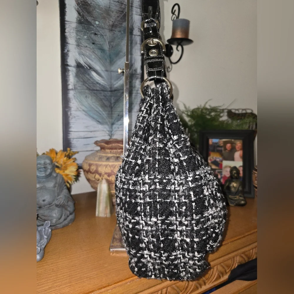 Dana Buchman Hobo. Black And White Tweed With Patent Leather Strap & Bottom EUC